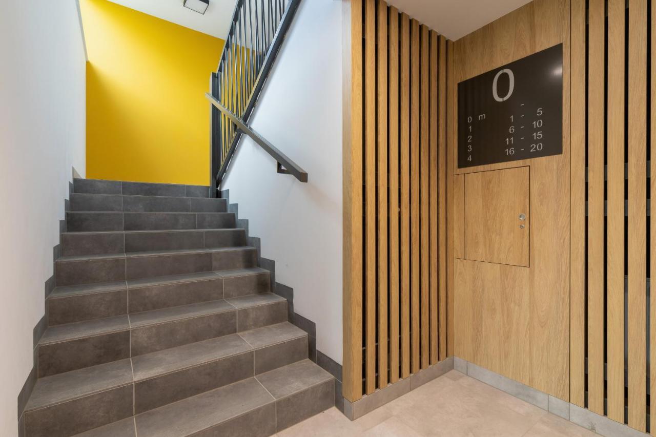 Solaris Park Apartment Tauron Arena By Renters Prestige Краков Экстерьер фото